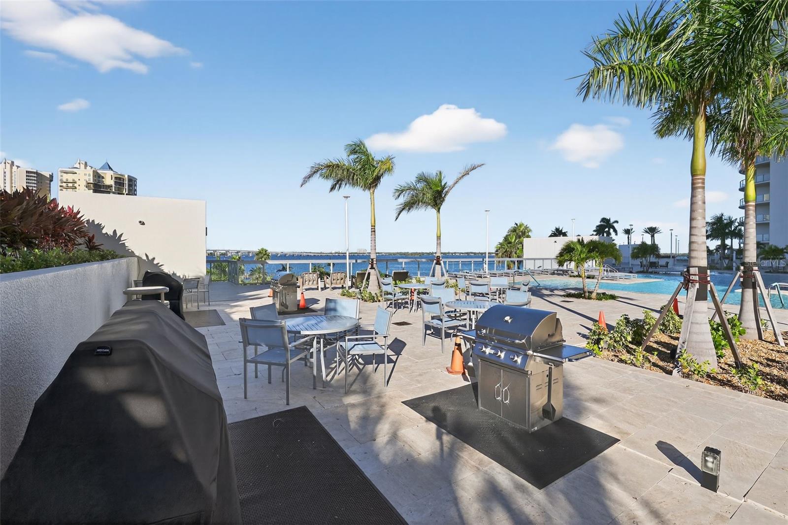 OASIS TOWER 01 - Residential