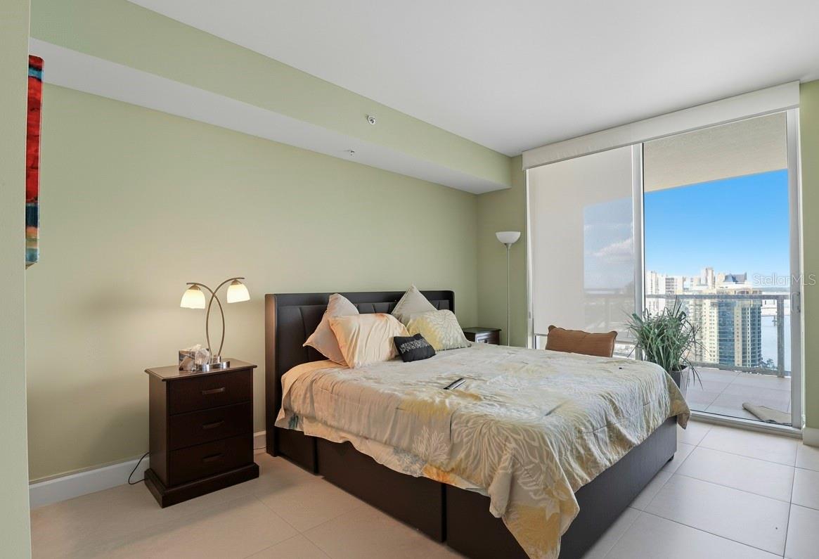 OASIS TOWER 01 - Residential