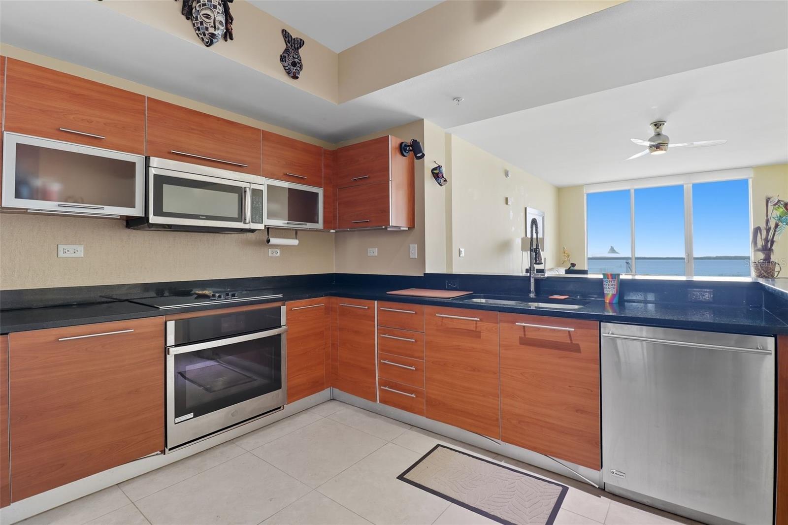 OASIS TOWER 01 - Residential