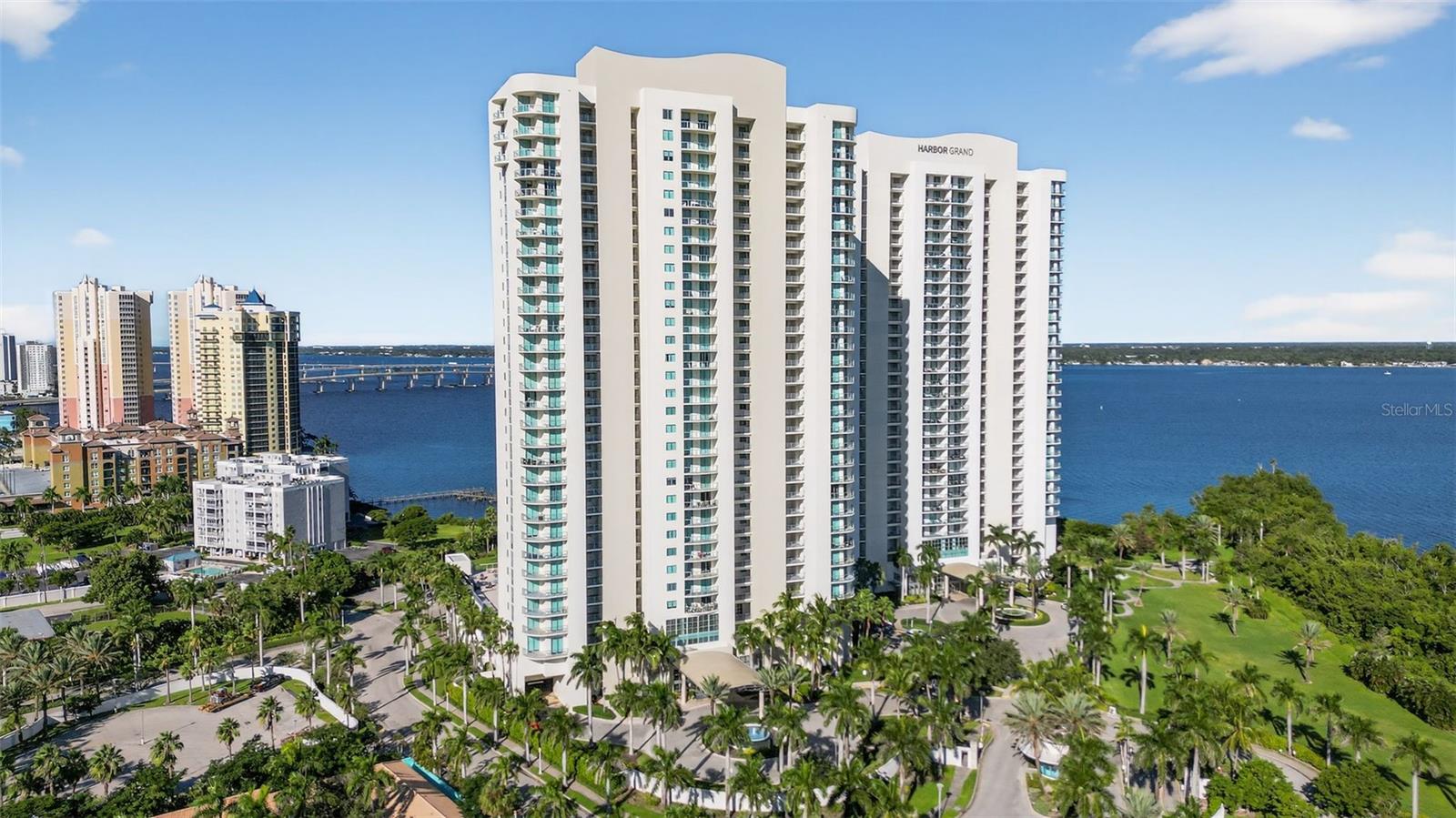 OASIS TOWER 01 - Residential