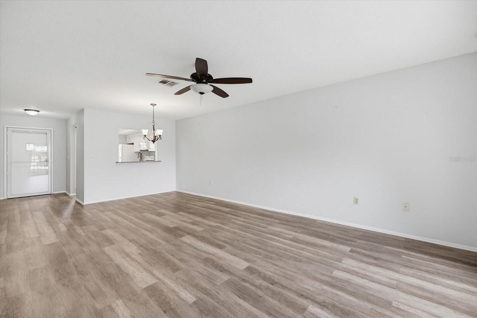 MISSION LAKES - Residential