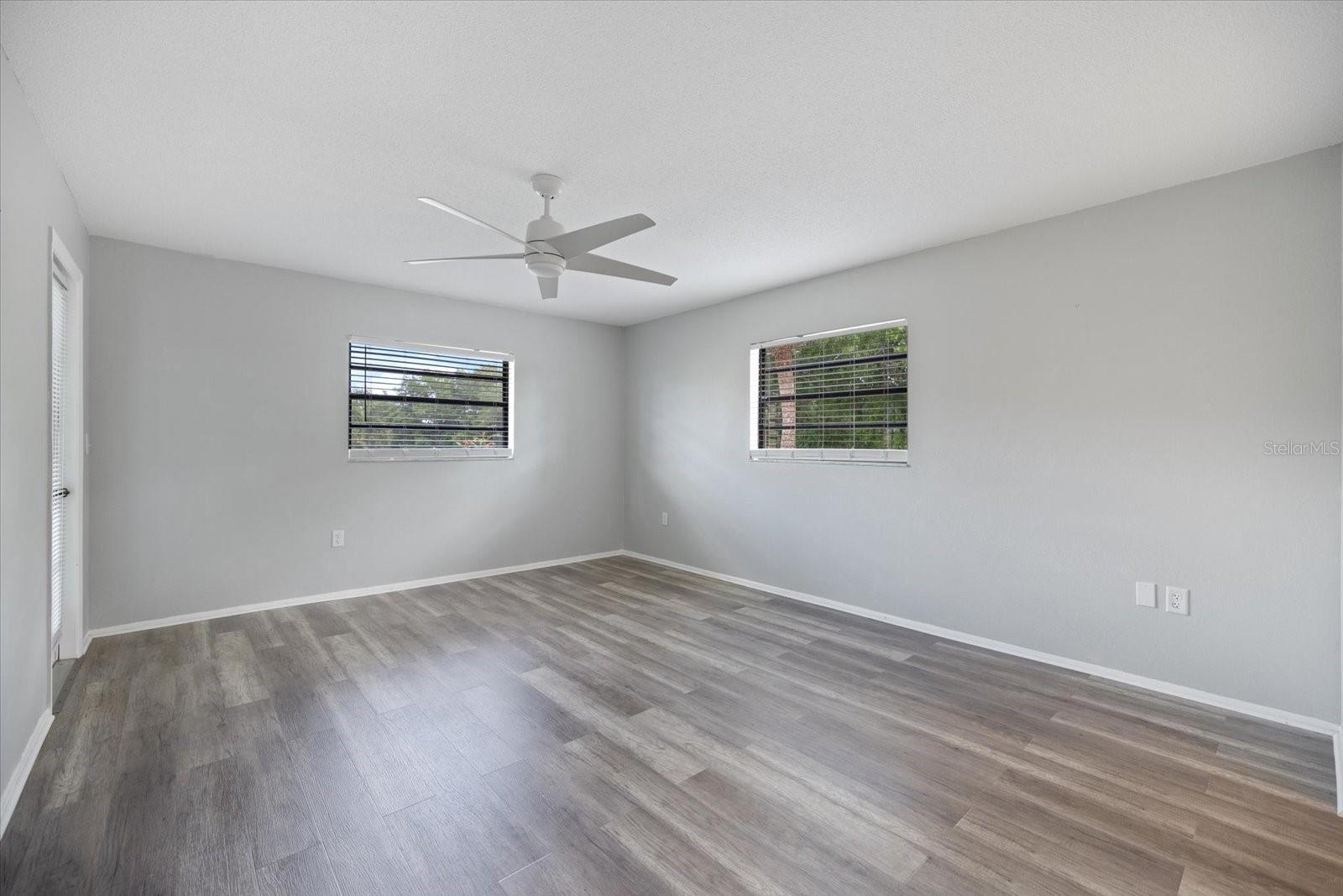 MISSION LAKES - Residential