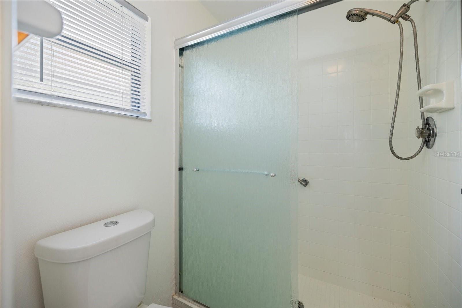 MISSION LAKES - Residential