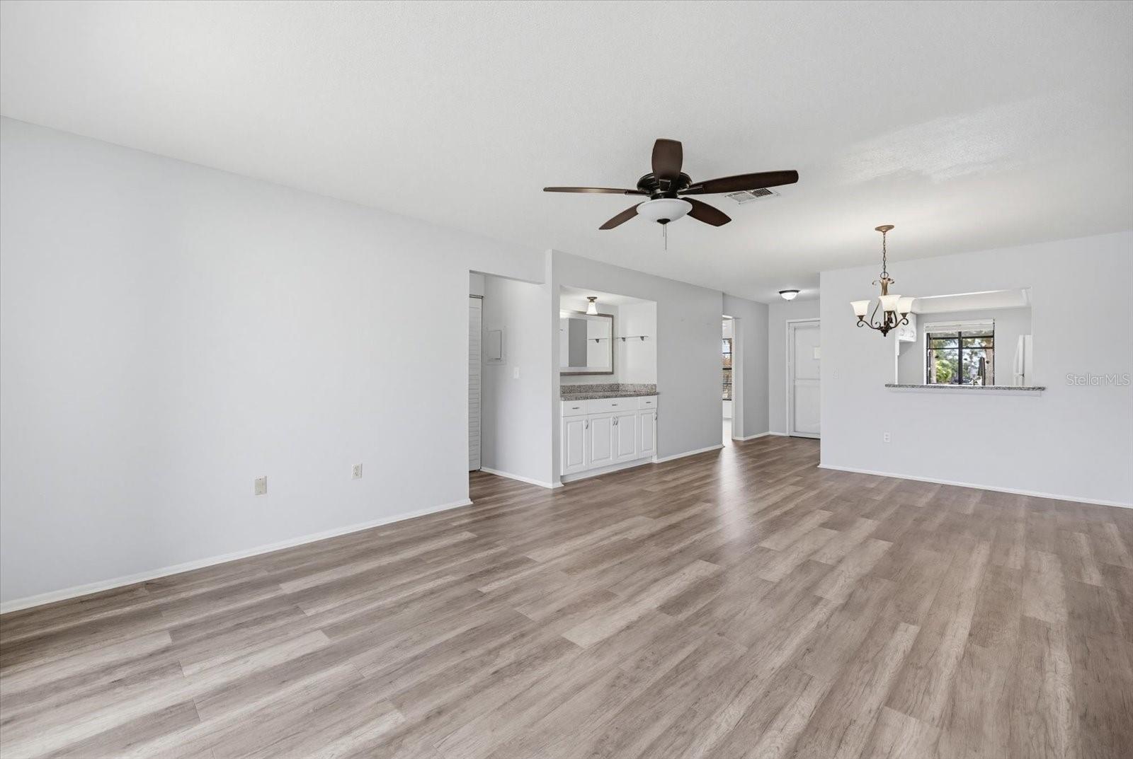 MISSION LAKES - Residential