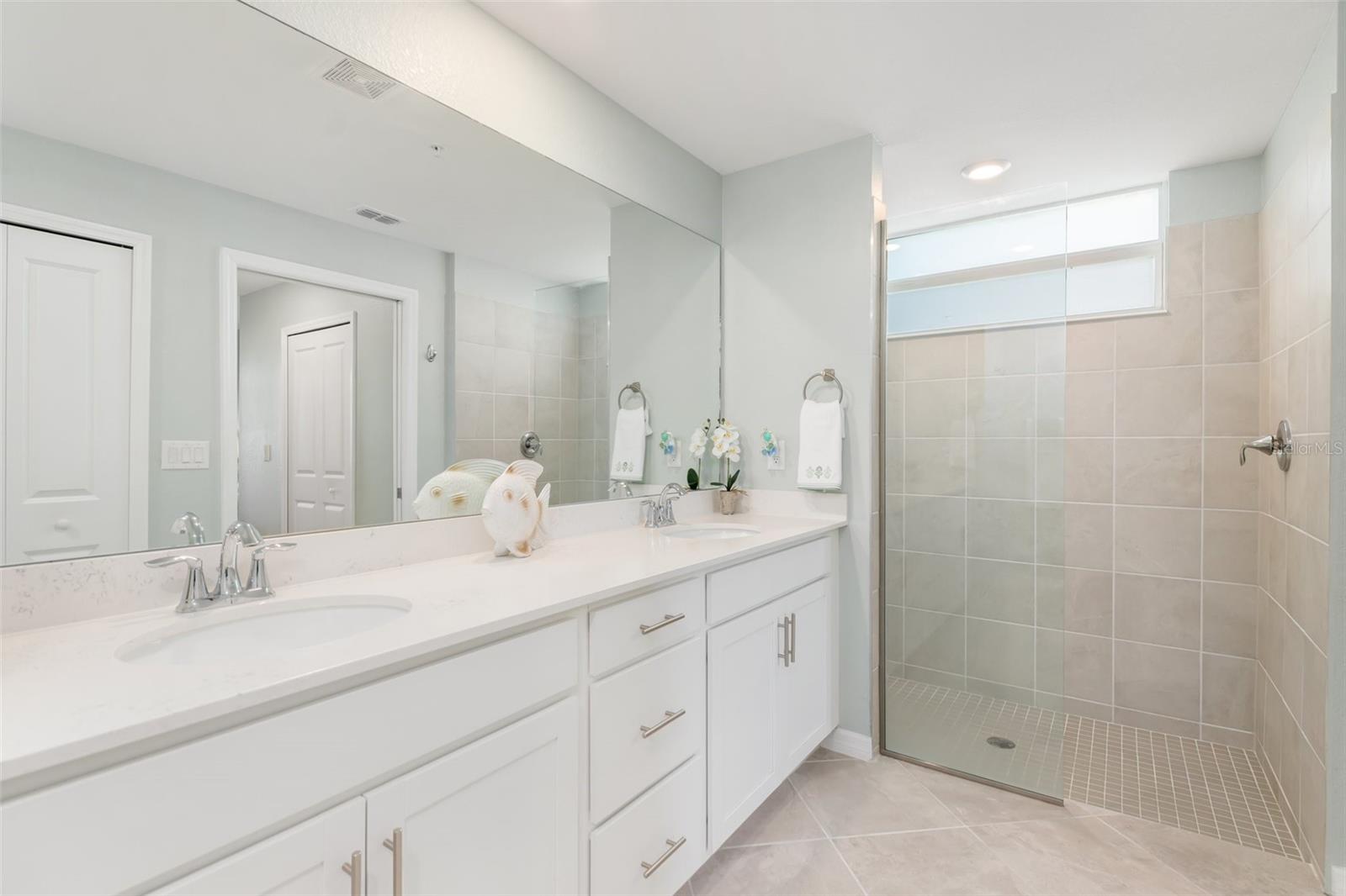 WELLEN PARK GOLF & COUNTRY CLUB - Residential