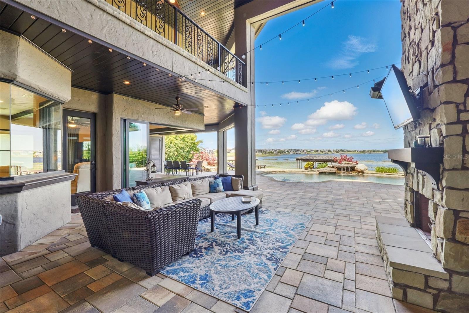 7769 SUMMERLAKE POINTE BOULEVARD