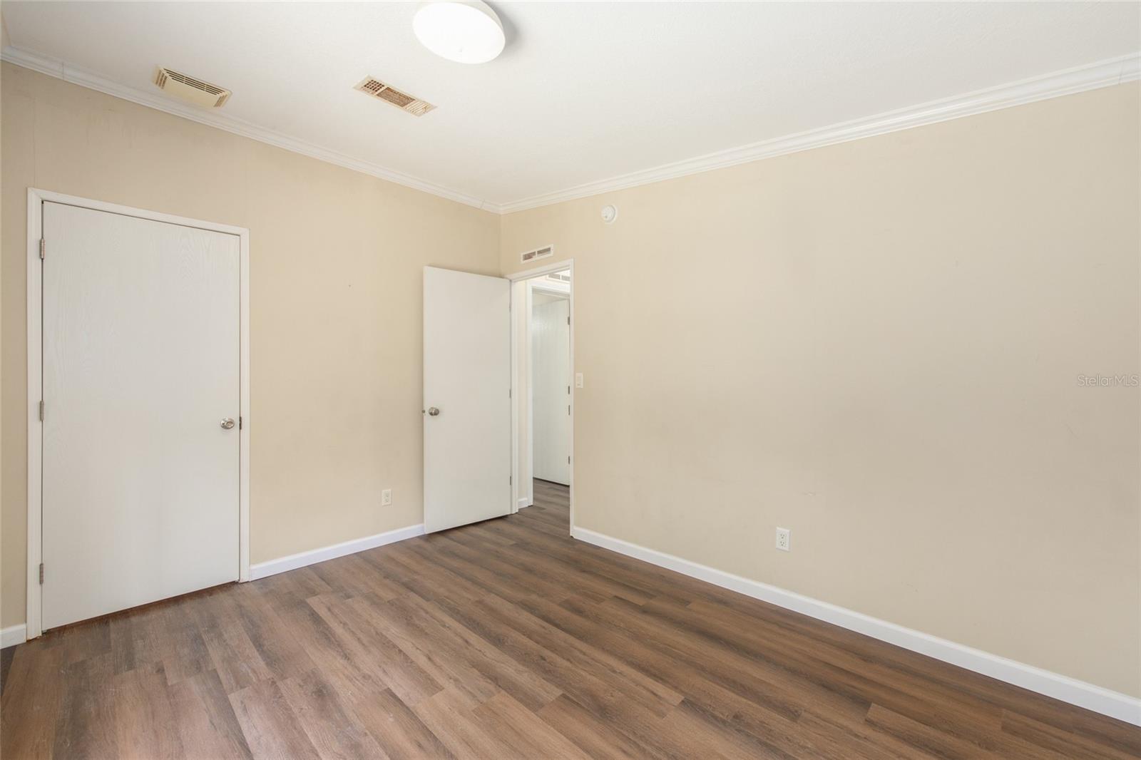 SPRING RUN OF CRYSTAL RIV - Residential