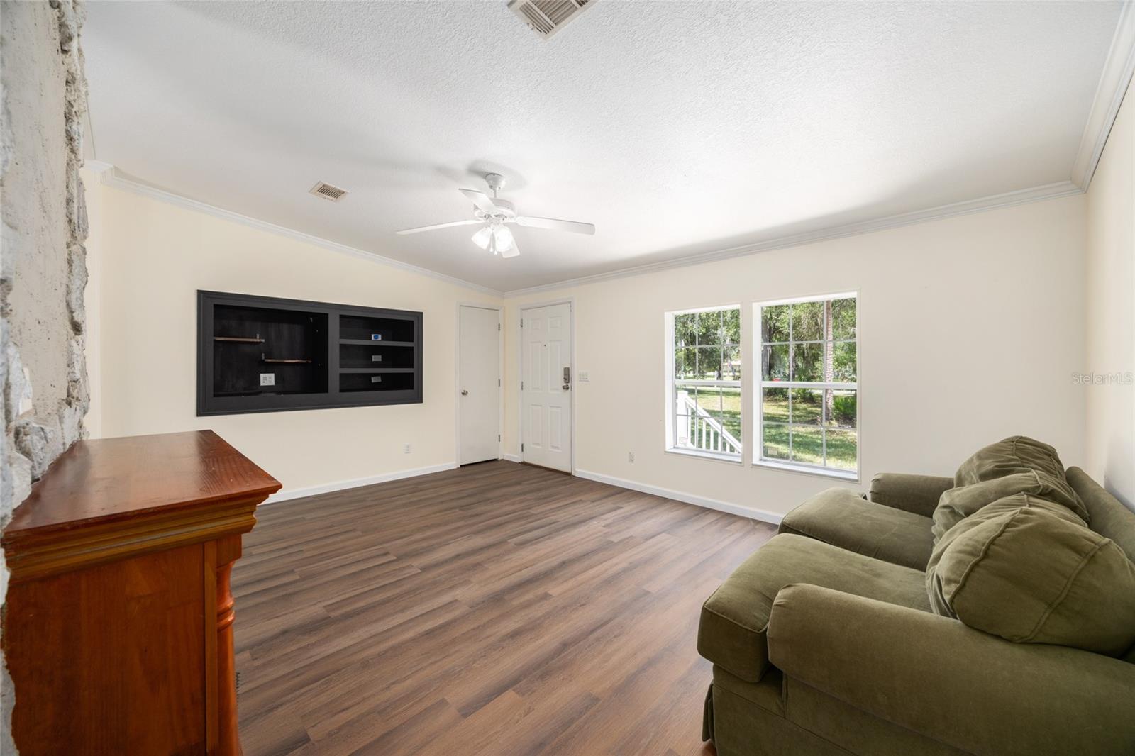 SPRING RUN OF CRYSTAL RIV - Residential