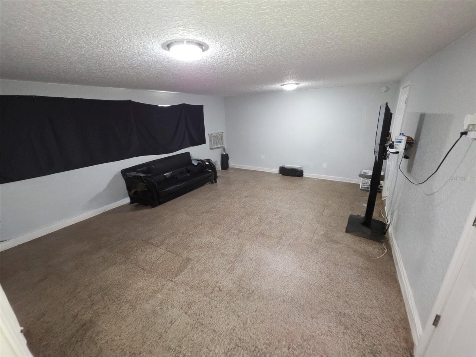 DOWD PARK - Residential Lease