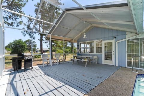 A home in NORTH PORT