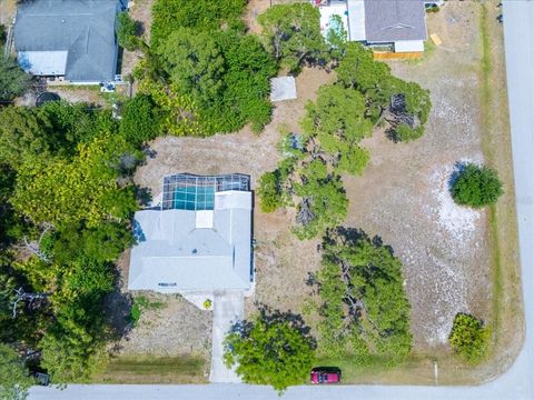 A home in NORTH PORT