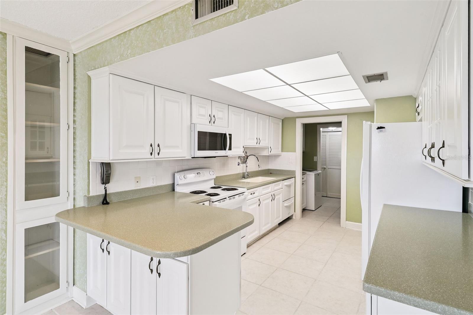 115 RIVER DRIVE CONDO PH 01 - Residential