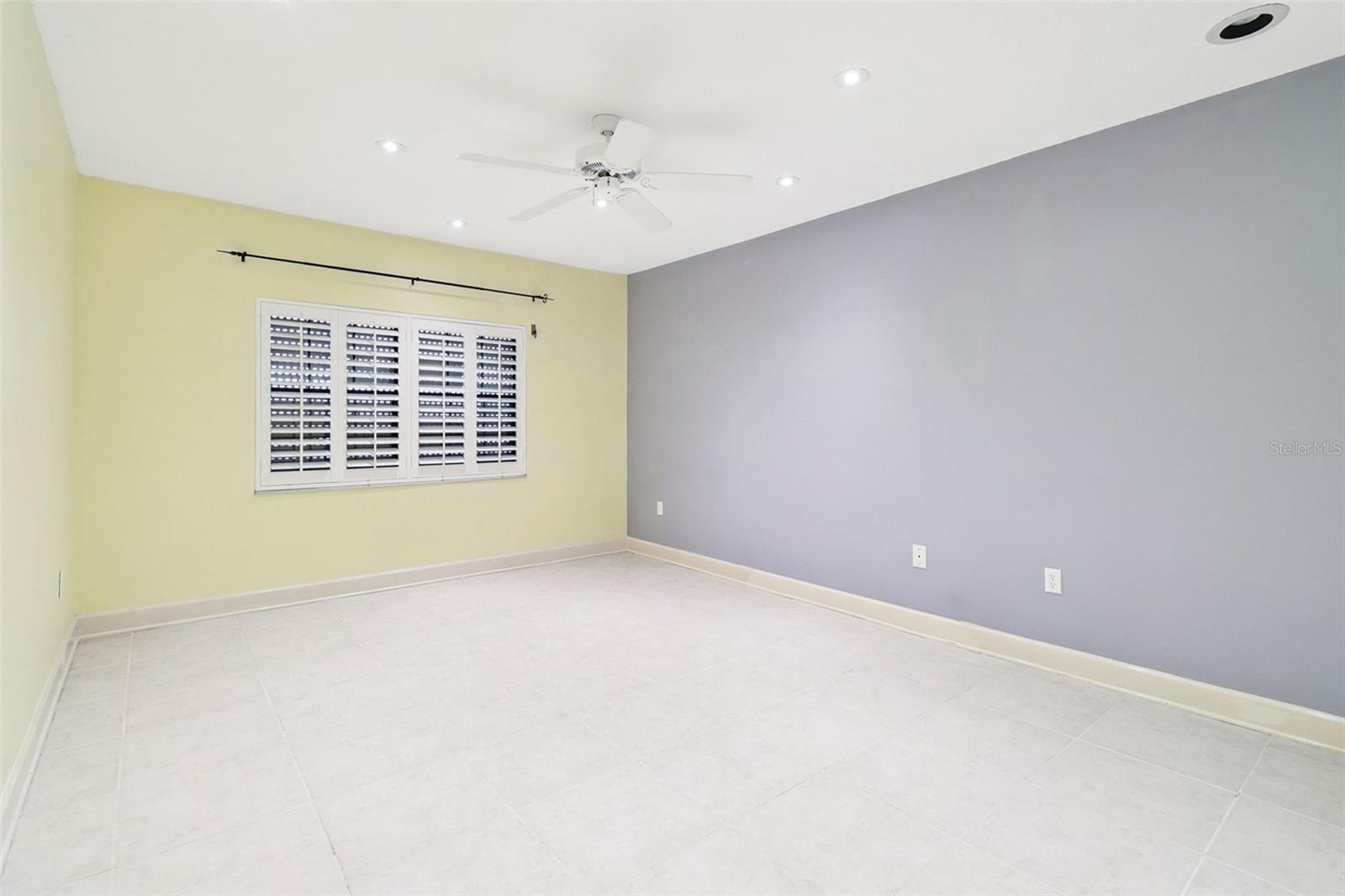 115 RIVER DRIVE CONDO PH 01 - Residential