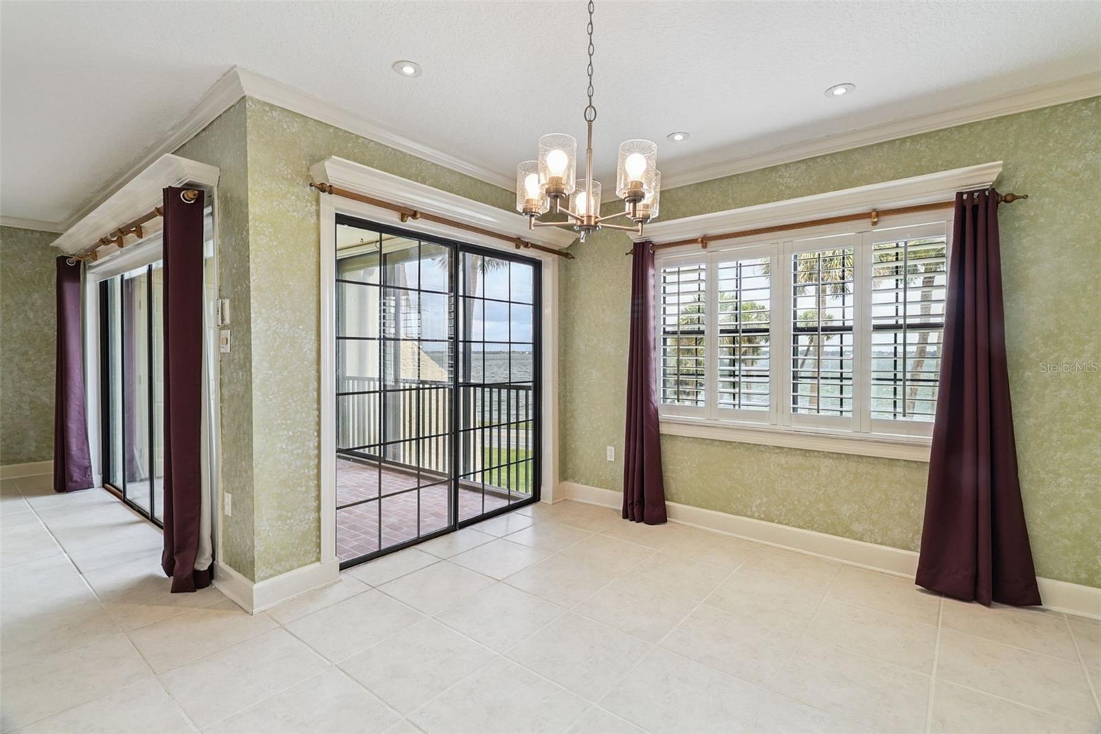 115 RIVER DRIVE CONDO PH 01 - Residential