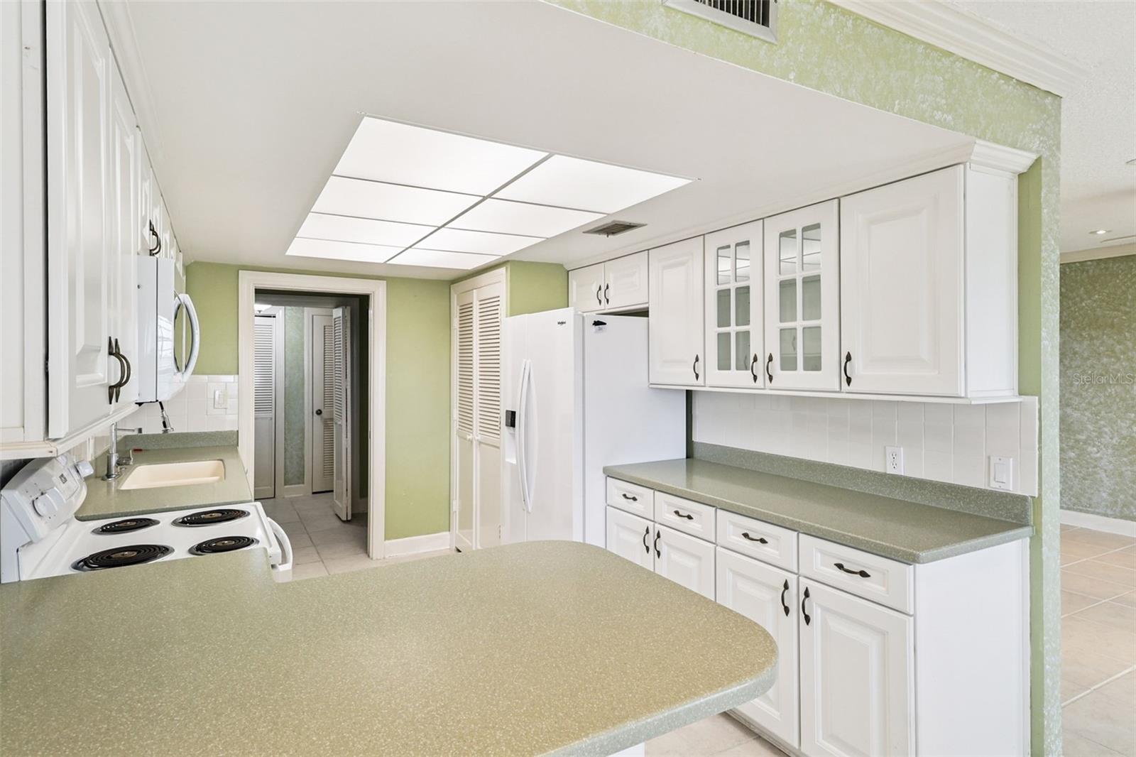 115 RIVER DRIVE CONDO PH 01 - Residential