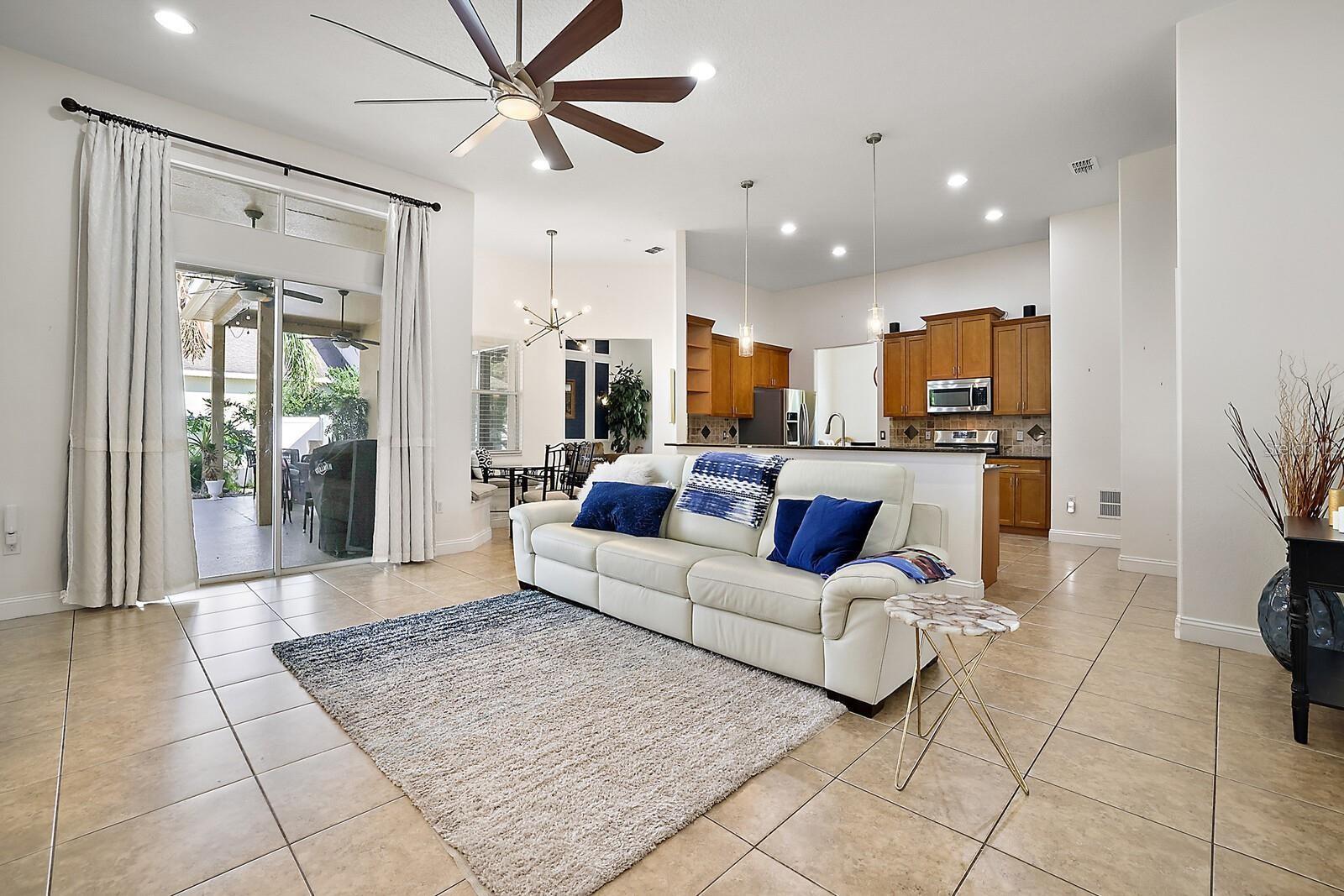 CLERMONT REGENCY HILLS PH 01 LT 01 - Residential Lease