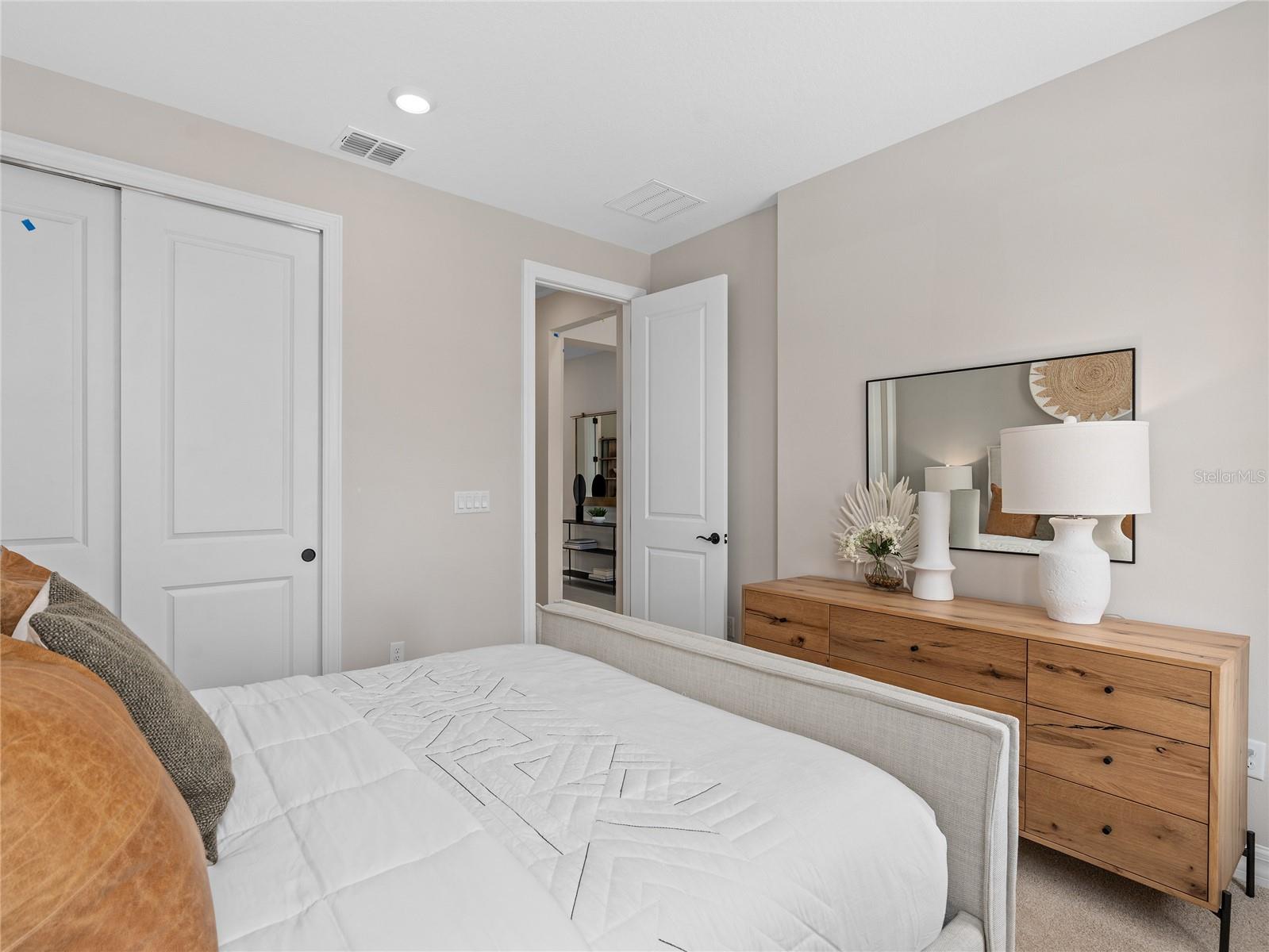 BRIDGEWALK - Residential