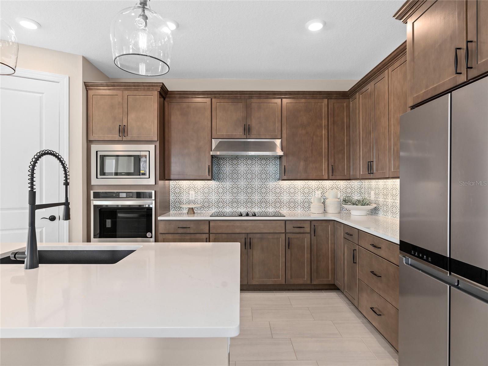 BRIDGEWALK - Residential