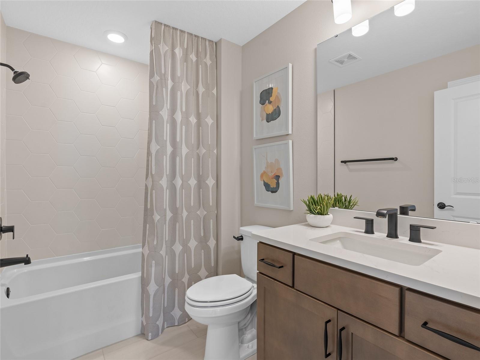 BRIDGEWALK - Residential