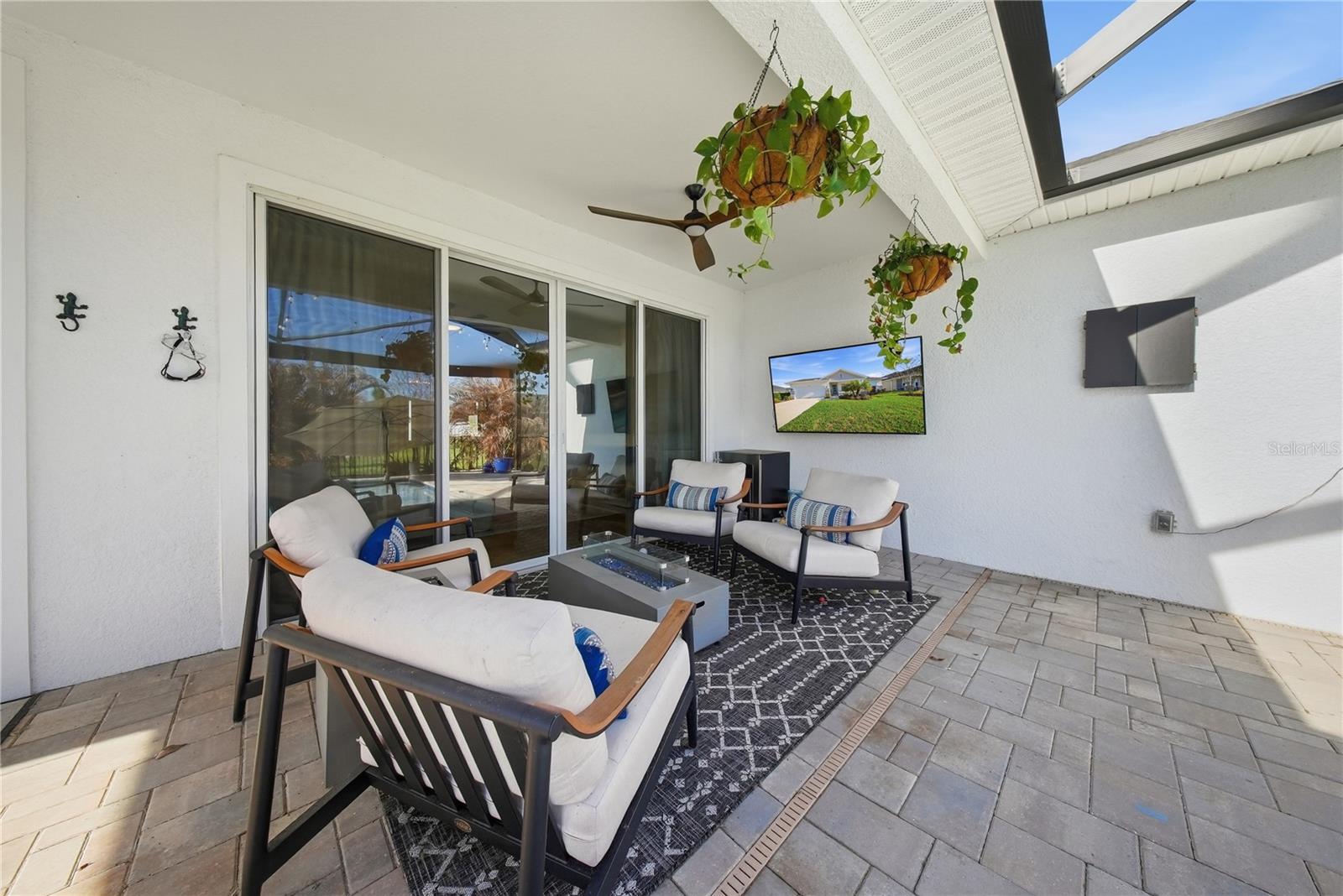 CHAPEL XINGS PCLS D & H - Residential