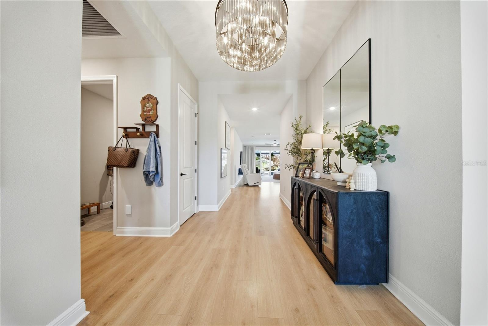 CHAPEL XINGS PCLS D & H - Residential