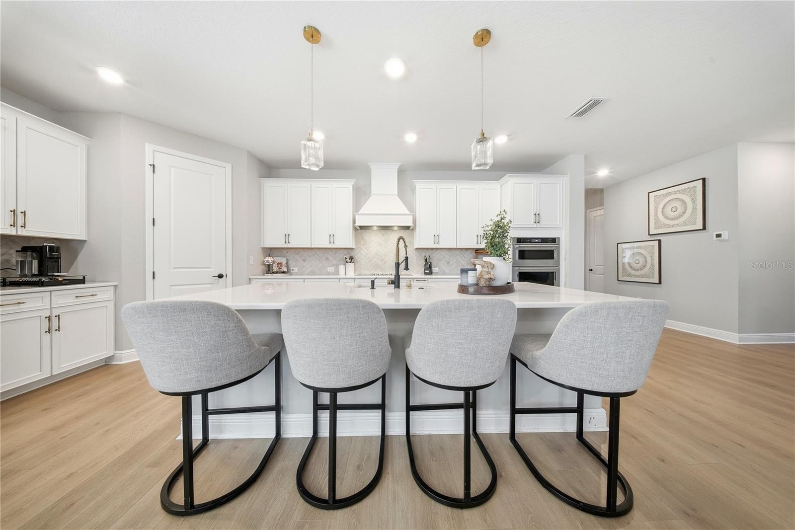 CHAPEL XINGS PCLS D & H - Residential