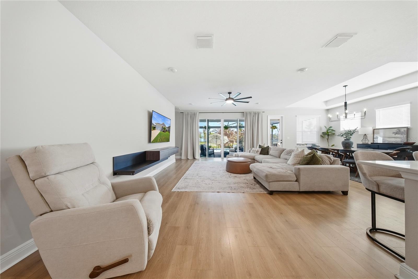 CHAPEL XINGS PCLS D & H - Residential