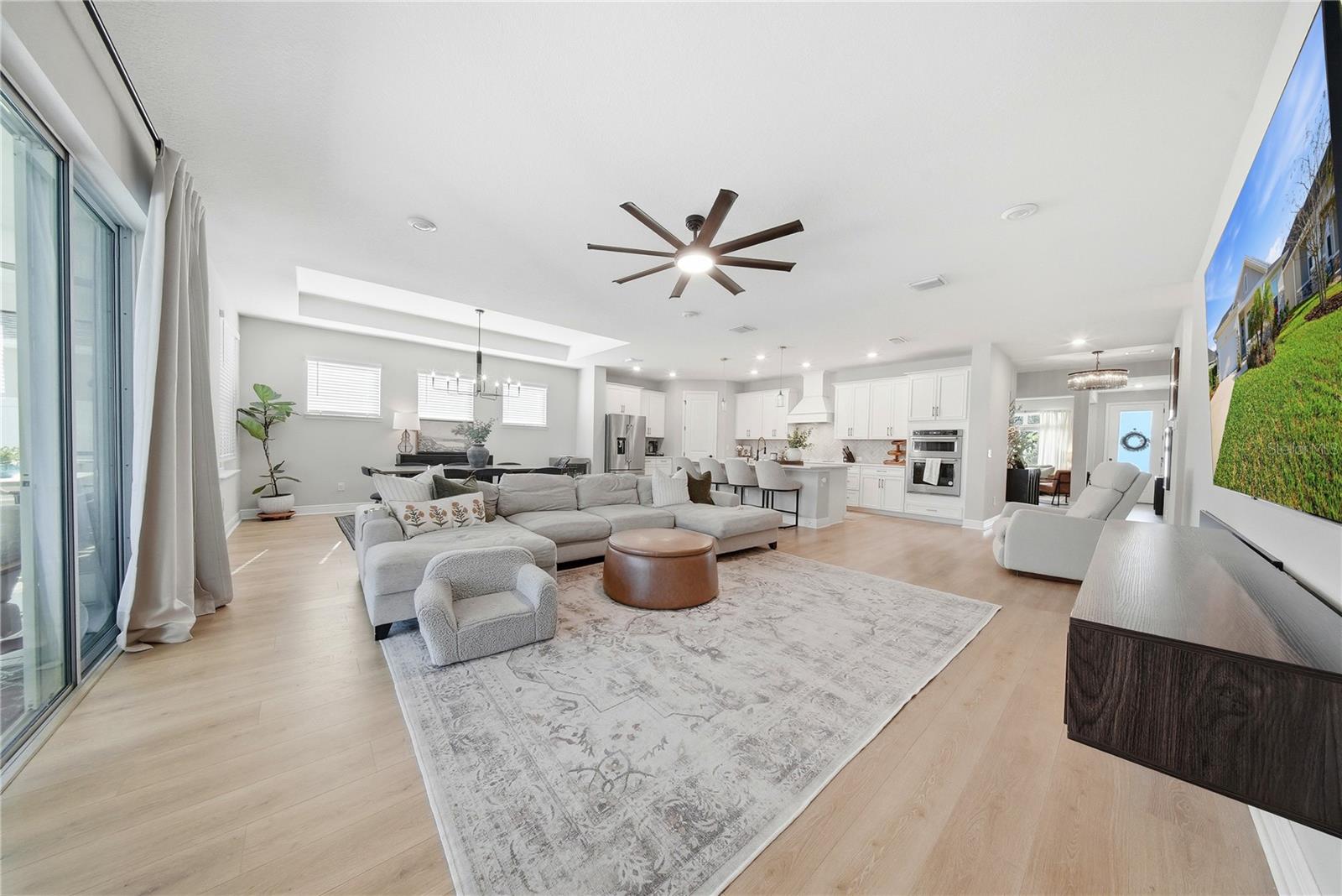 CHAPEL XINGS PCLS D & H - Residential