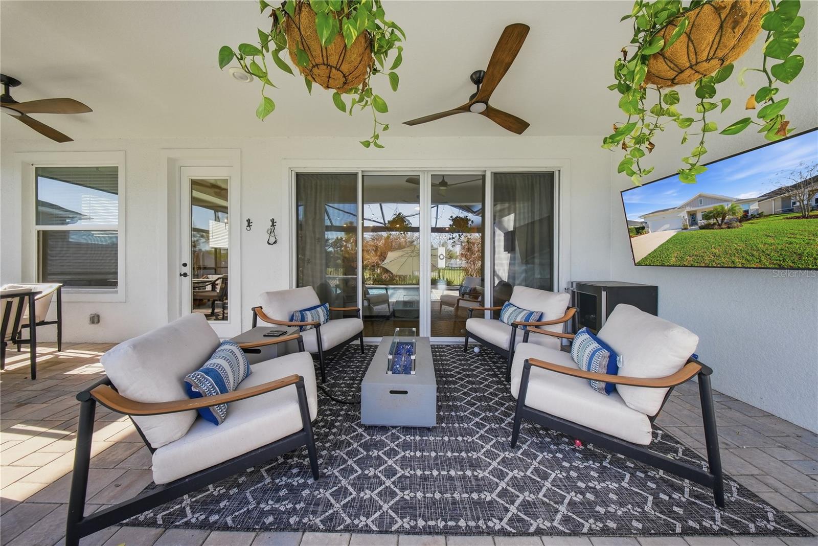 CHAPEL XINGS PCLS D & H - Residential