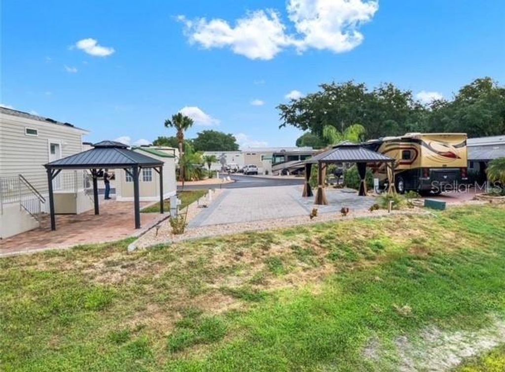 Photo of 16532 Sunshine Avenue, Clermont, FL 34714 (MLS # L4960451)