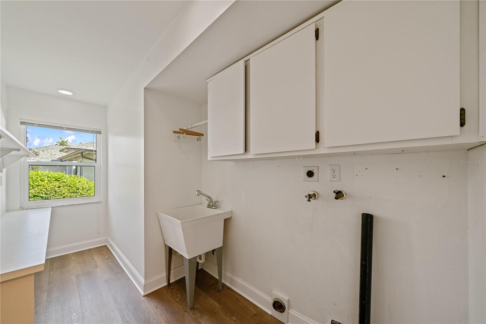 WESTCHESTER OF COUNTRYSIDE - Residential