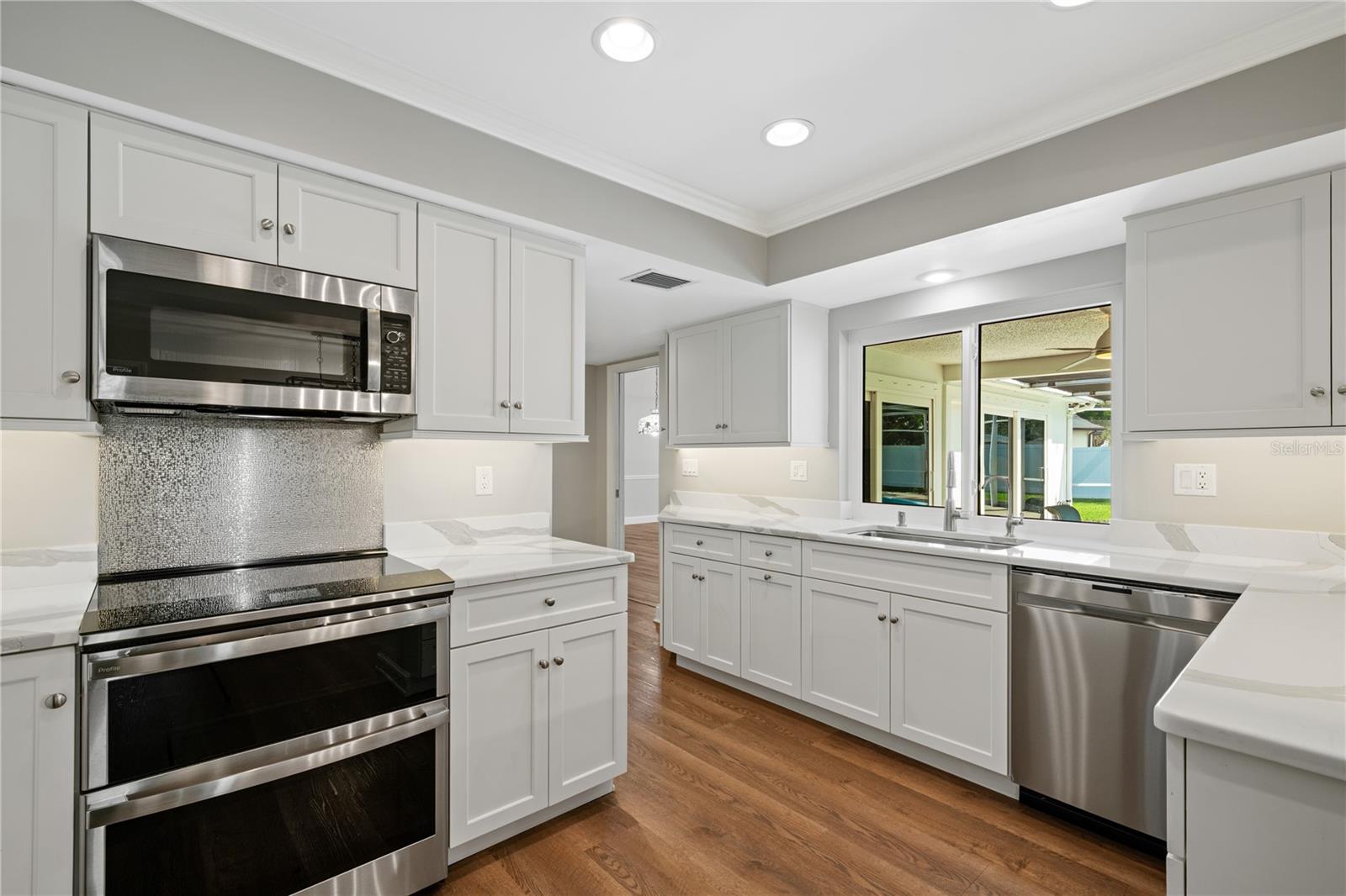 WESTCHESTER OF COUNTRYSIDE - Residential