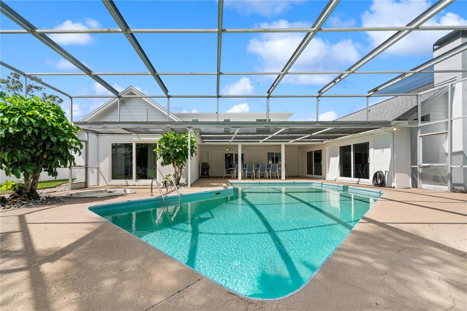 WESTCHESTER OF COUNTRYSIDE - Residential