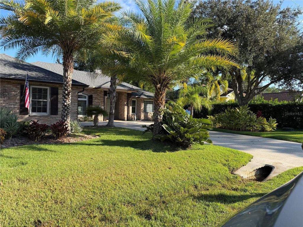 Photo of 10 Essington Lane, Palm Coast, FL 32164 (MLS # FC313541)