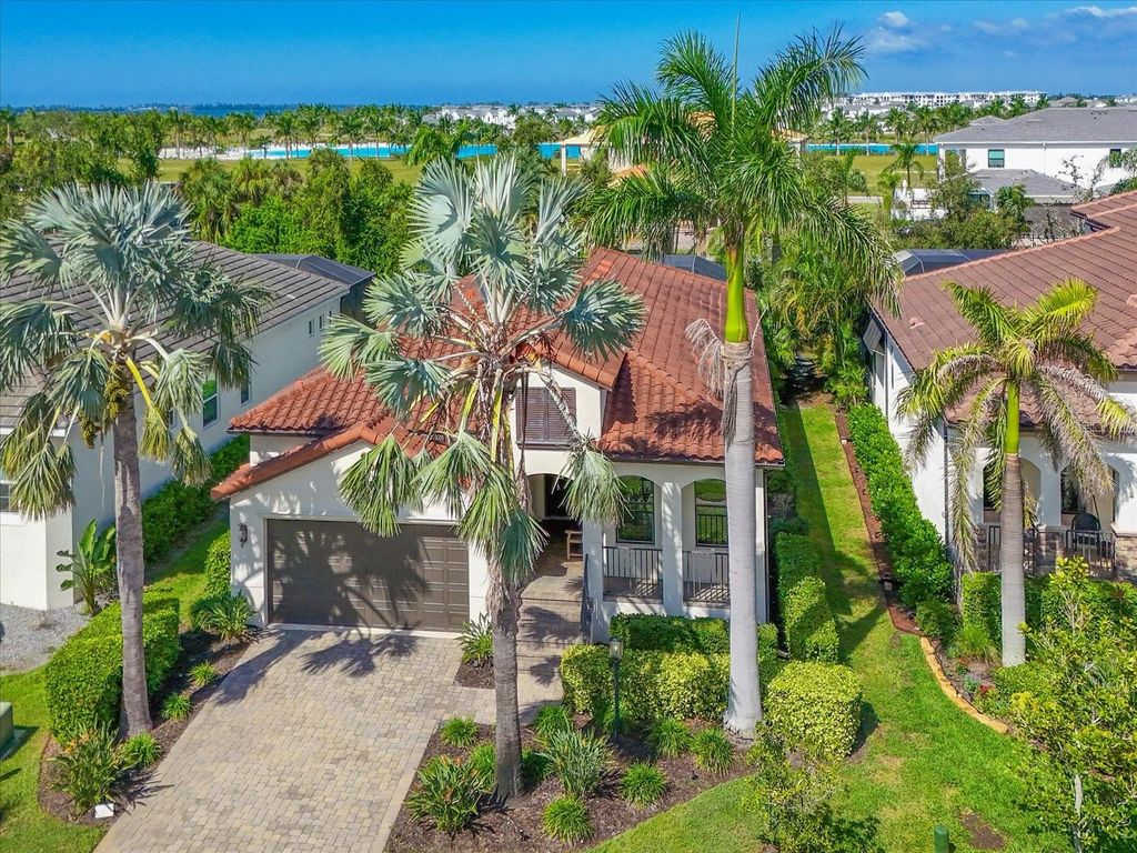 Photo of 6220 Champions Row Street, Bradenton, FL 34210 (MLS # A4668033)