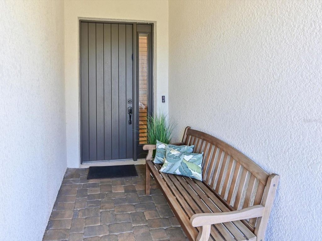 Photo of 6220 Champions Row Street, Bradenton, FL 34210 (MLS # A4668033)