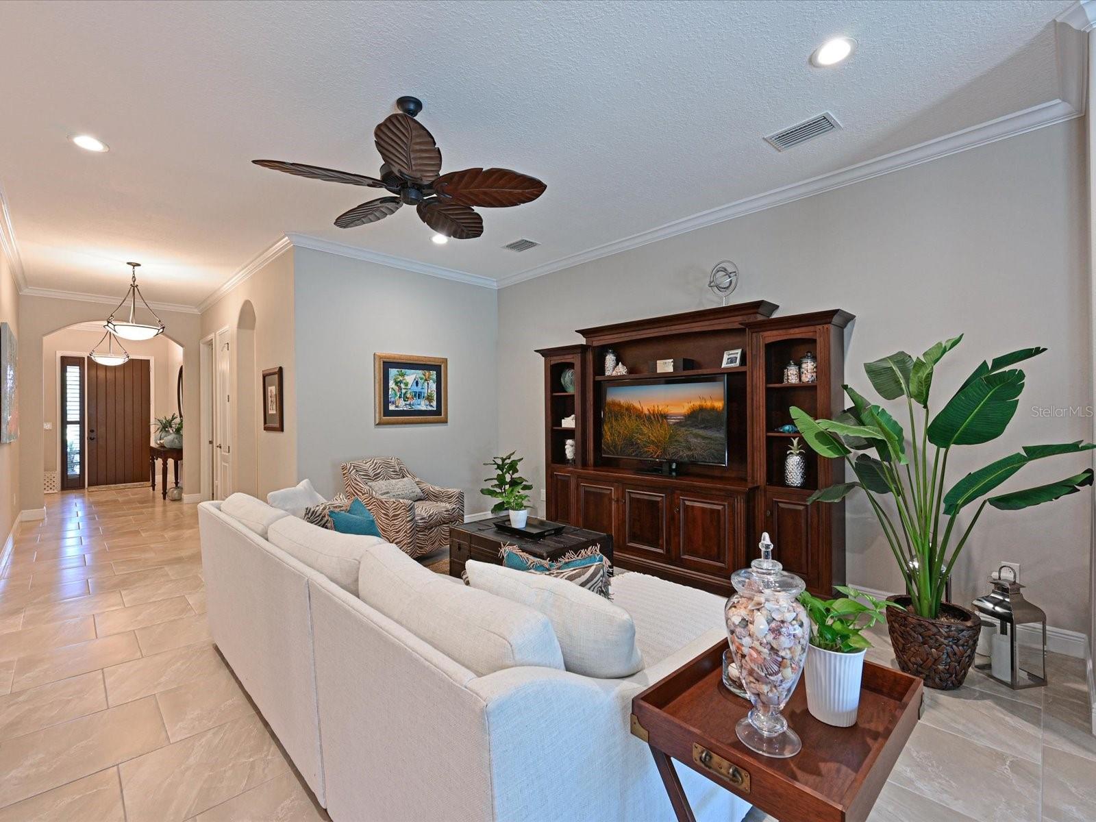 LEGENDS BAY - Residential