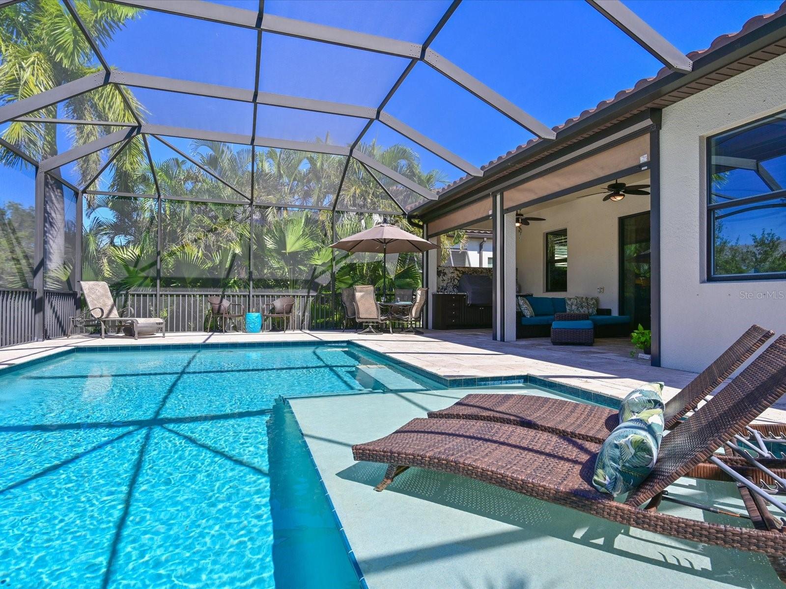 LEGENDS BAY - Residential