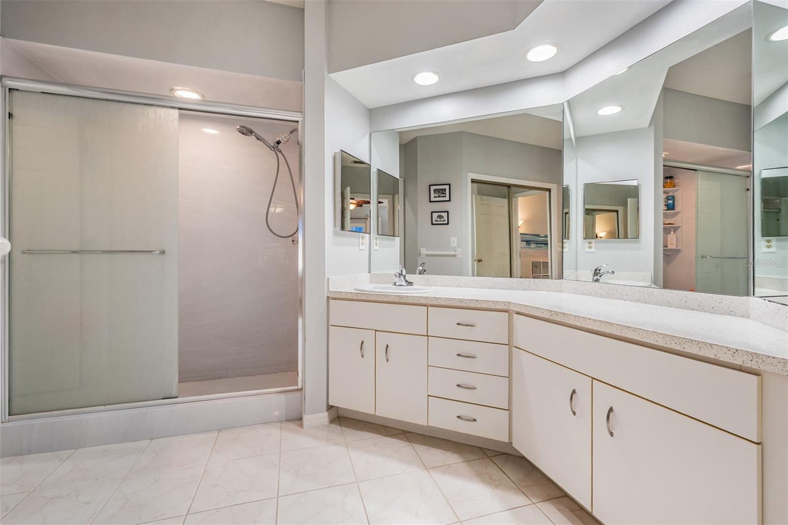 SHIPWATCH - Residential