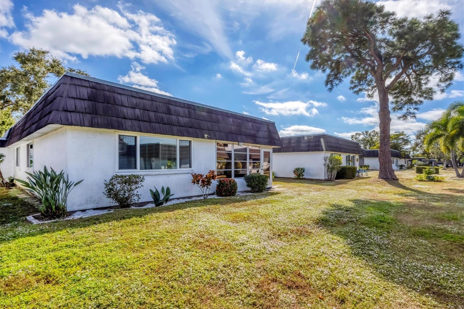 GLEN OAKS RIDGE VILLAS 2 - Residential