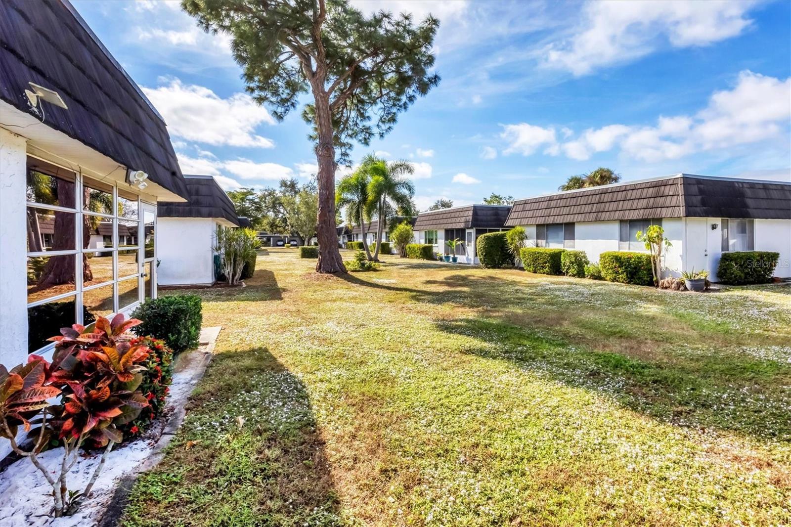 GLEN OAKS RIDGE VILLAS 2 - Residential