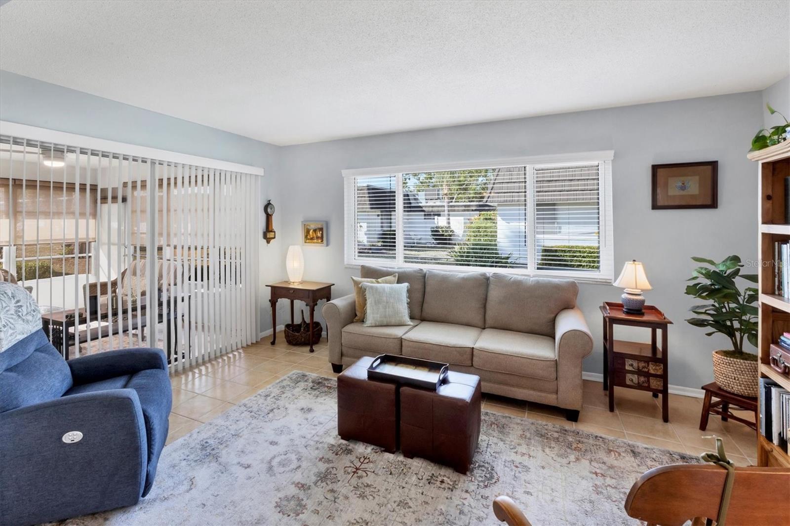 GLEN OAKS RIDGE VILLAS 2 - Residential