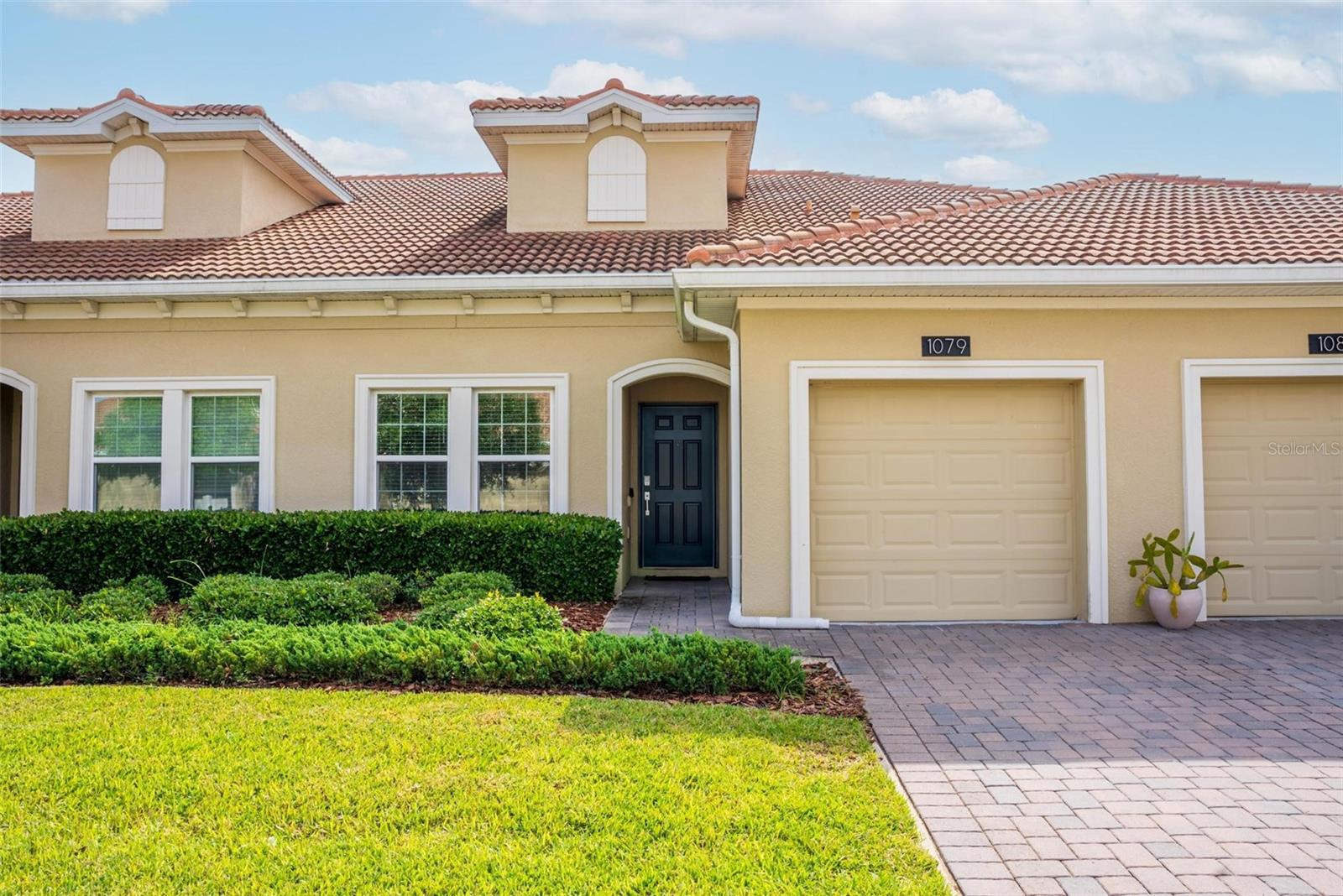 1079 QUAKER RIDGE LANE