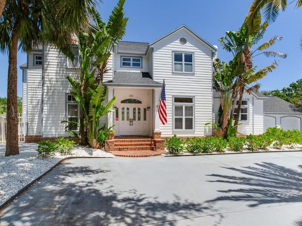 Photo of 4702 W Heron Lane, Tampa, FL 33629 (MLS # TB8387849)