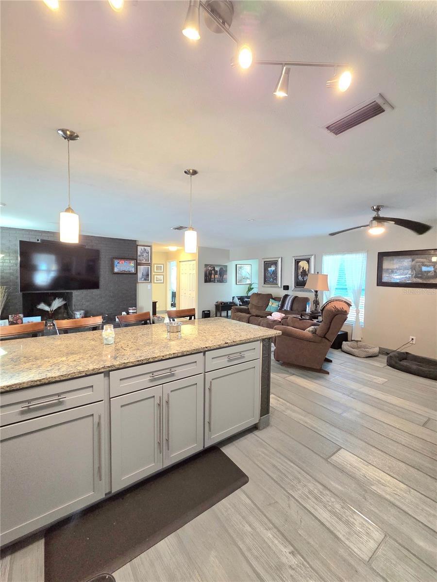 SPRING HILL - Residential