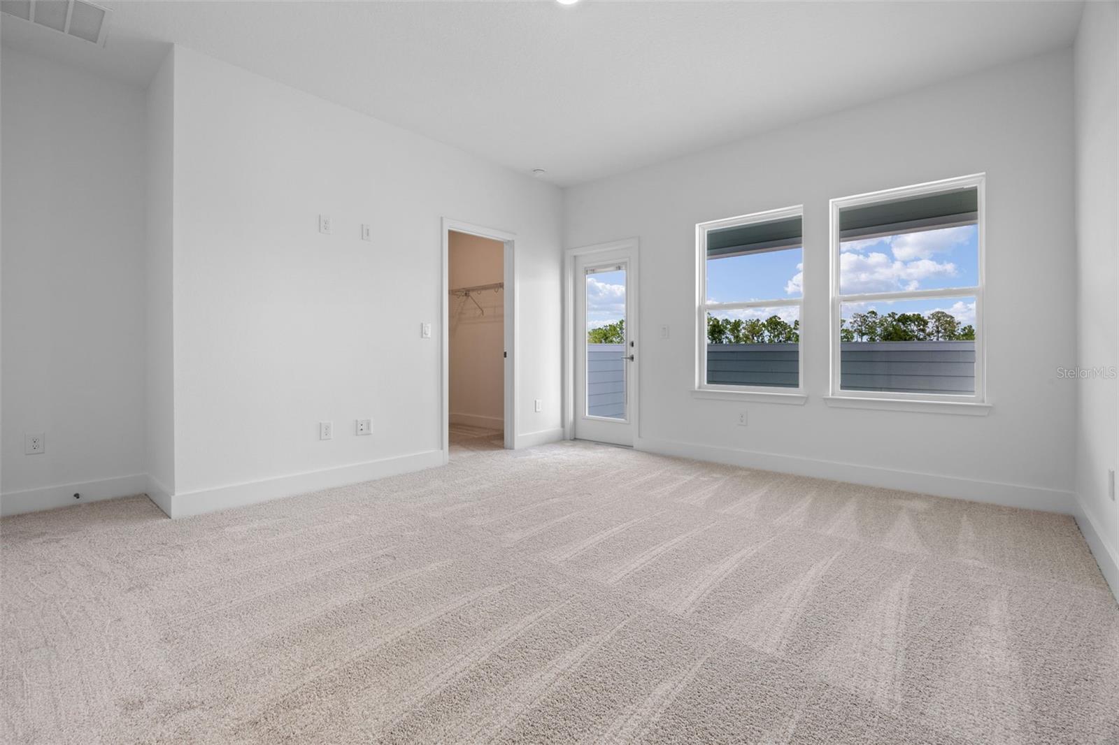 HARVEST/OVATION - Residential Lease