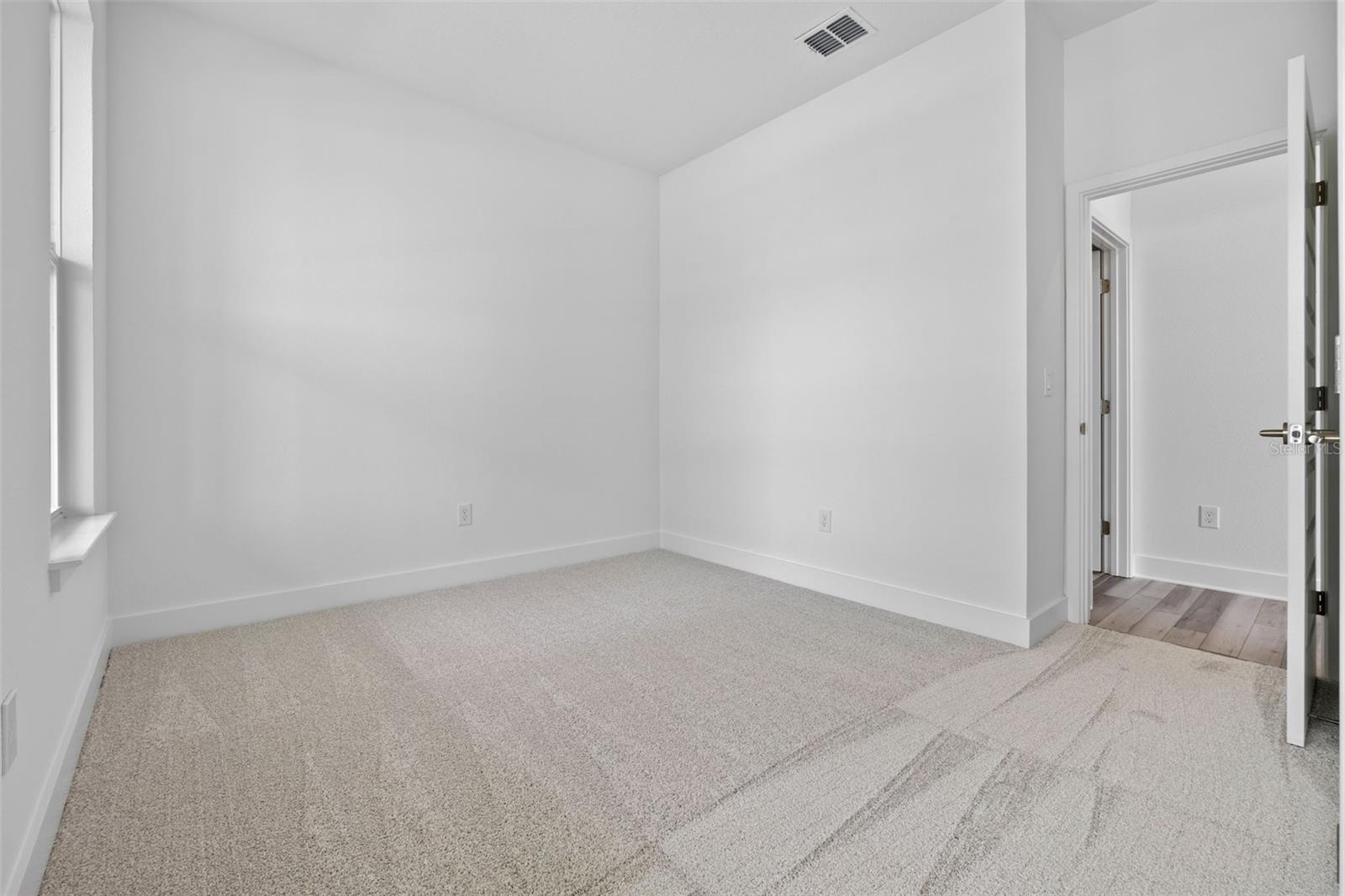 HARVEST/OVATION - Residential Lease