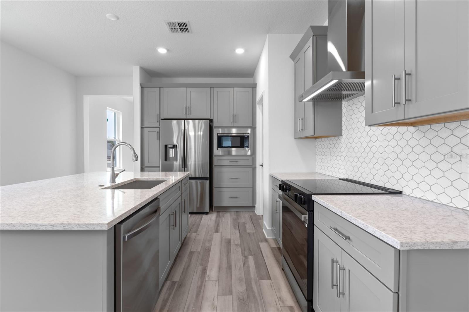 HARVEST/OVATION - Residential Lease