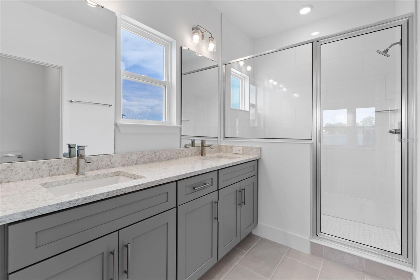 HARVEST/OVATION - Residential Lease