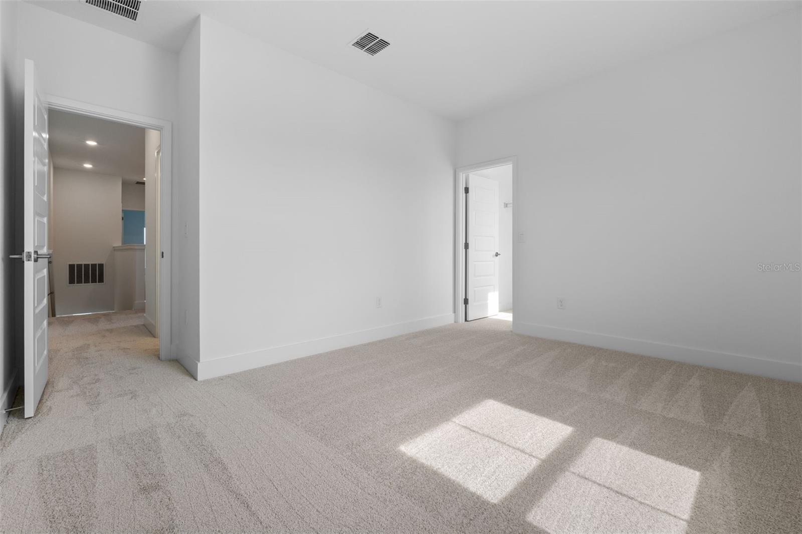 HARVEST/OVATION - Residential Lease